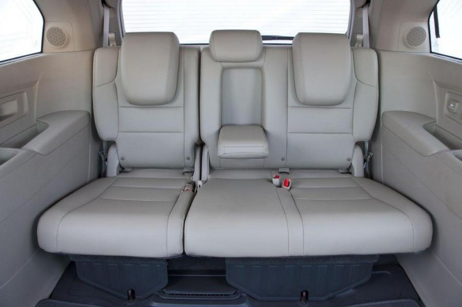  Honda Odyssey Special Edition 2016 года  (фото 5 из 14)